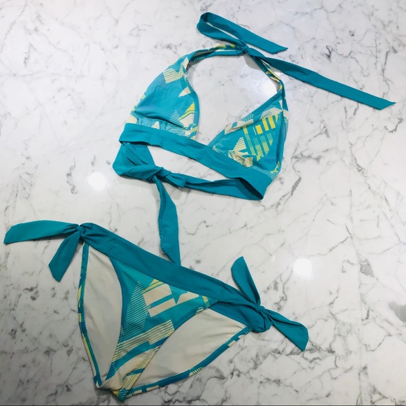 Oakley Bikini Swimsuit - Picture 1 of 6